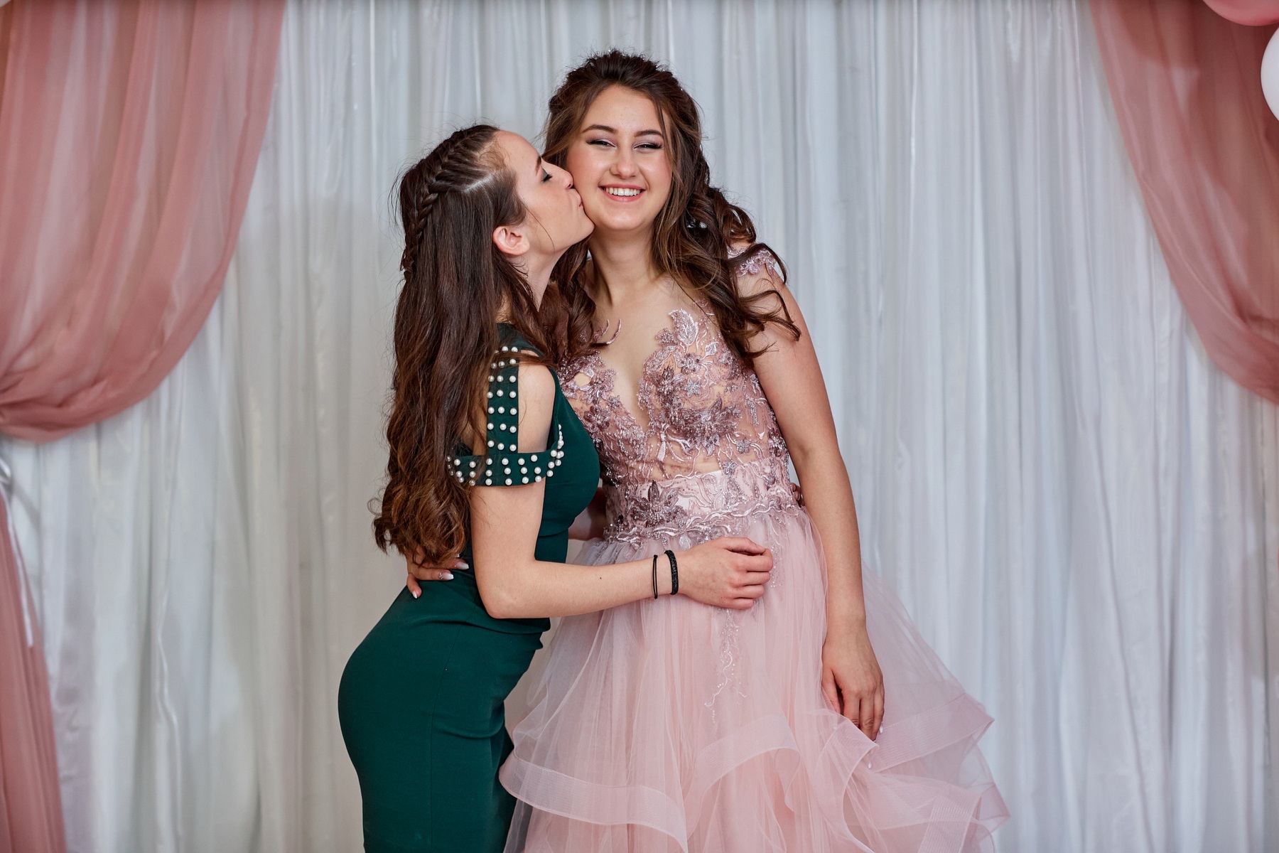 022 Айлис бал